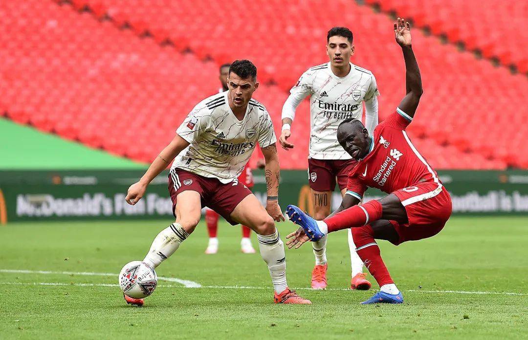 芝加哥公牛迎社区盾关键赛;今夜门线救险;气氛紧张;赛季目标并未改变(芝加哥公牛主场)