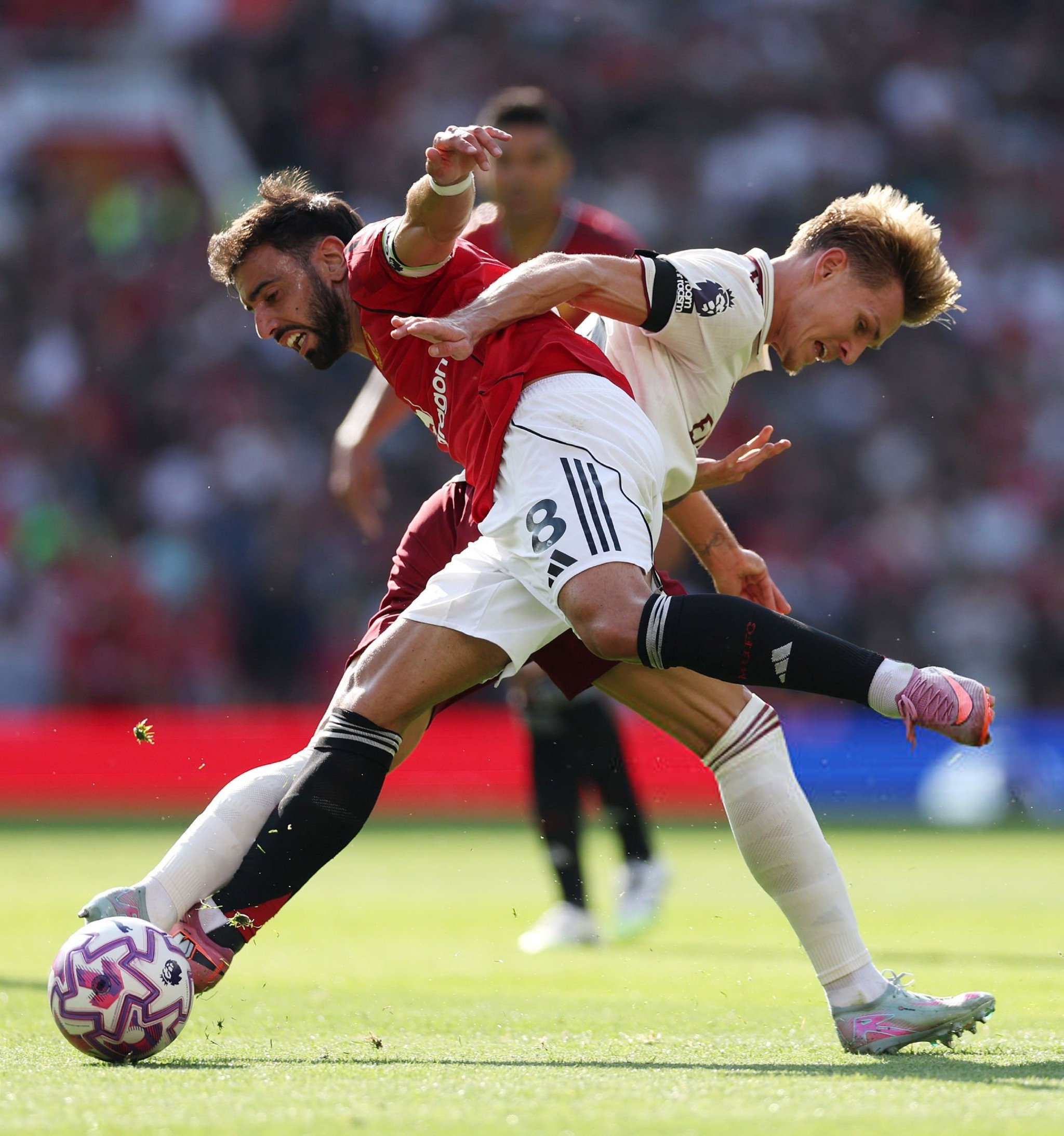 亚冠再次激烈冲突-爱游戏平台