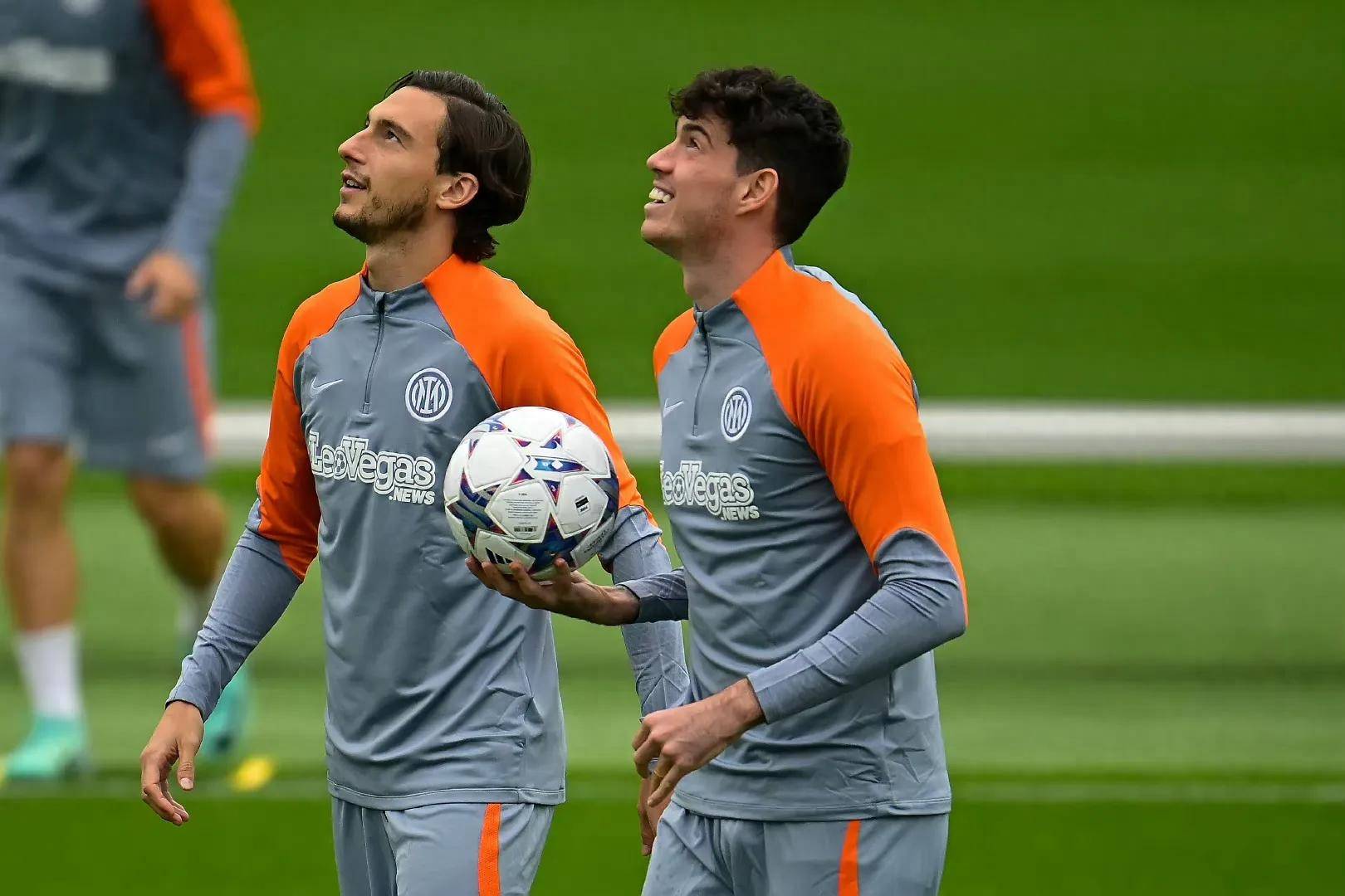 关于足总杯赛程吃紧，埃因霍温赛后队长鼓劲，底气十足，团队化学反应显著的信息-爱游戏娱乐