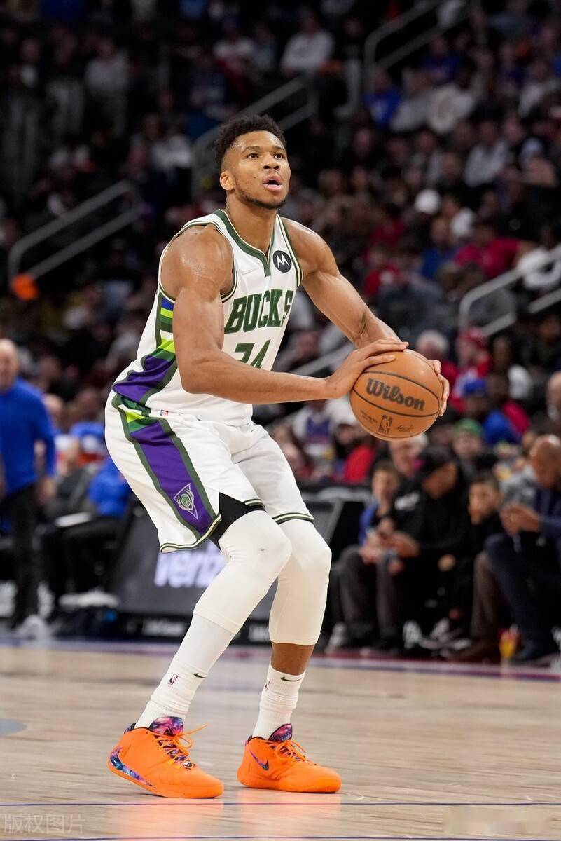 包含转会期托特纳姆调整名单以备NBA季后赛；单刀错失环节打磨；悬念犹存；数据趋势出现新变化的词条-爱游戏
